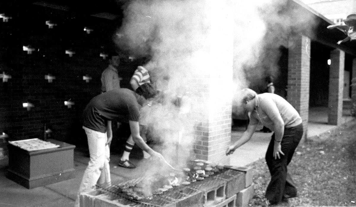 1981 students doing a cookout