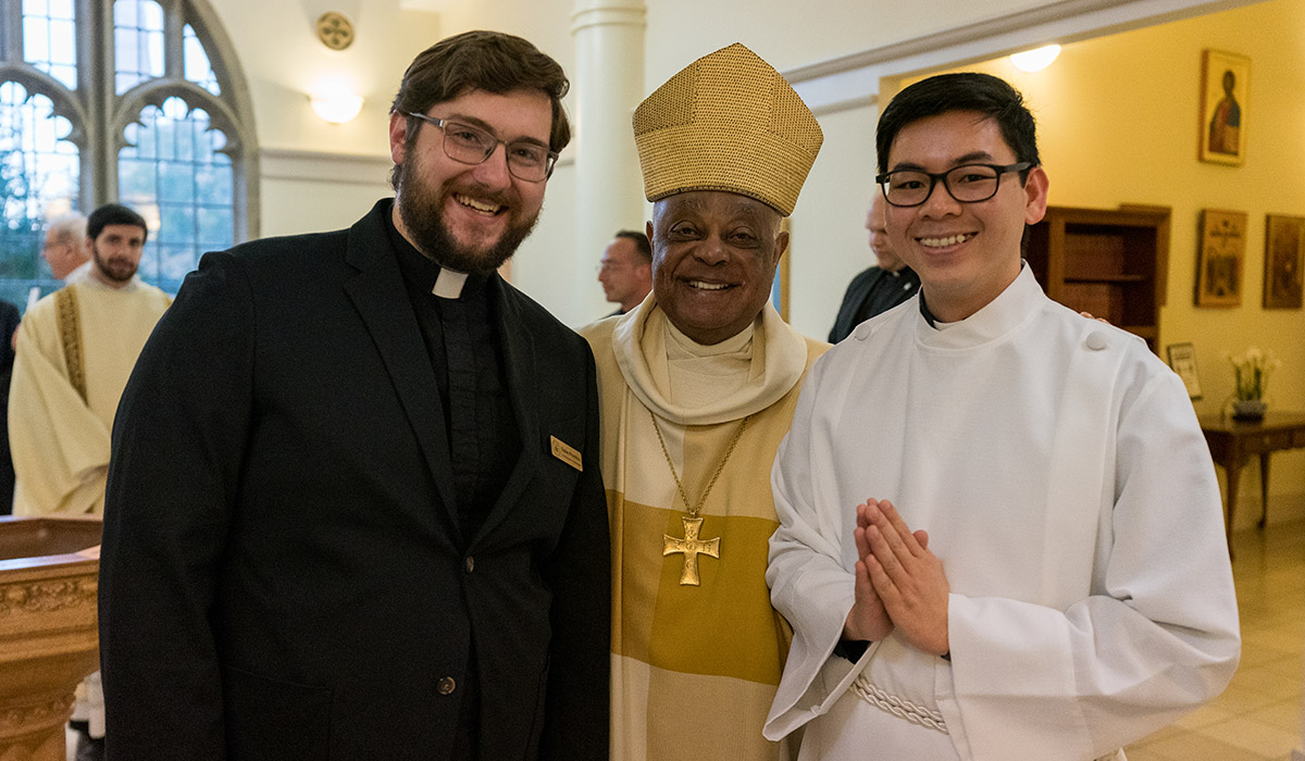 Seminarians with Cardinal Gregory